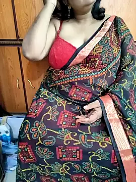 Snapshot of Swapna_Hyd chatting on 11.13.25 Swapna Hyd online show from 11.13.25