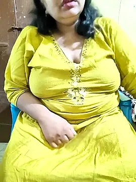 Snapshot of Swapna_Hyd chatting on 11.25.25 Swapna Hyd online show from 11.25.25