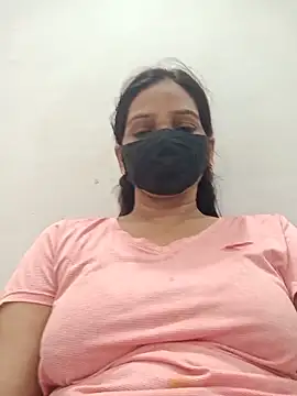 Snapshot of soni_yhakur chatting on 06.18.26 soni yhakur online show from 06.18.26