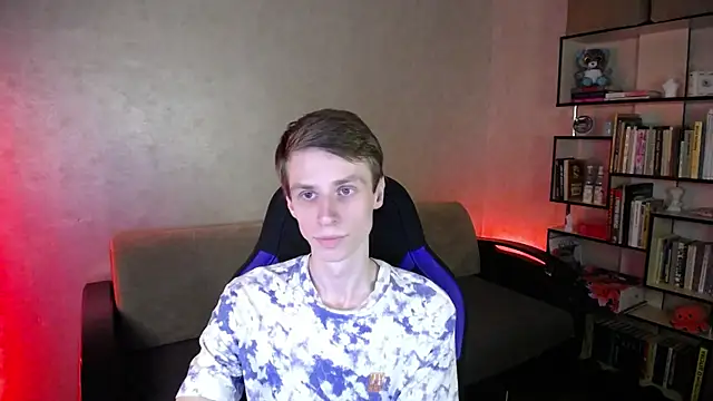 Snapshot of yes_cute_boy_ chatting on 09.27.25 yes cute boy online show from 09.27.25