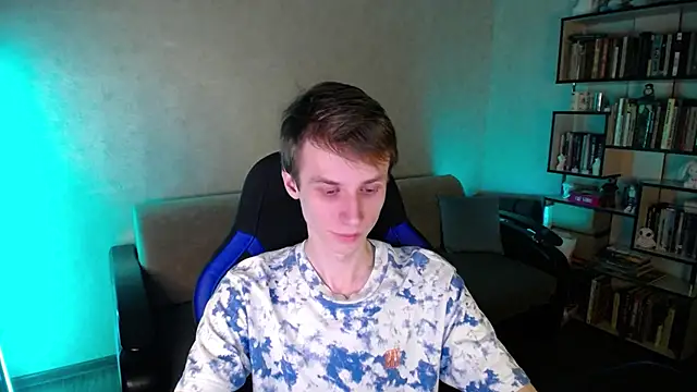 yes cute boy  online show from 03.05.26