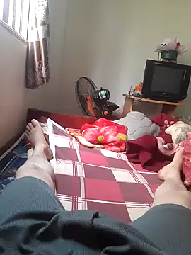 Snapshot of Brongiep chatting on 11.13.25 Brongiep online show from 11.13.25