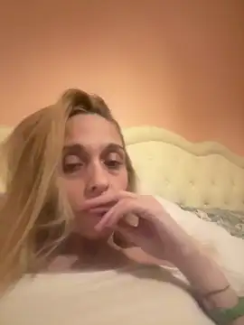 littlesquaw85 online show from 03.03.26