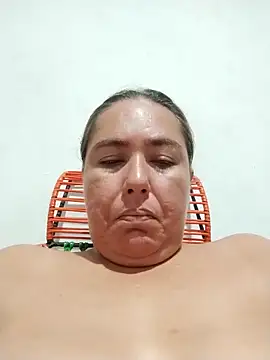 yyuly online show from 10.08.25