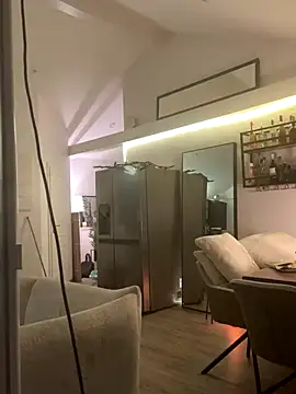 Snapshot of Gipsyboysteve chatting on 10.22.25 Gipsyboysteve online show from 10.22.25