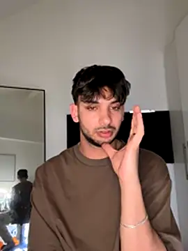 Snapshot of Gipsyboysteve chatting on 11.11.25 Gipsyboysteve online show from 11.11.25