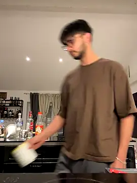 Snapshot of Gipsyboysteve chatting on 11.18.25 Gipsyboysteve online show from 11.18.25