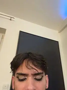 Snapshot of Gipsyboysteve chatting on 11.23.25 Gipsyboysteve online show from 11.23.25