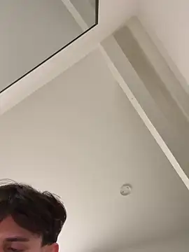 Snapshot of Gipsyboysteve chatting on 12.03.25 Gipsyboysteve online show from 12.03.25