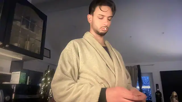 Snapshot of Gipsyboysteve chatting on 12.05.25 Gipsyboysteve online show from 12.05.25