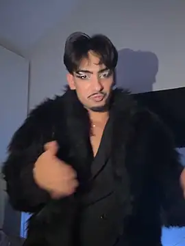 Snapshot of Gipsyboysteve chatting on 12.13.25 Gipsyboysteve online show from 12.13.25