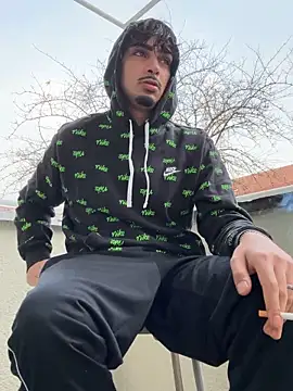 Snapshot of Gipsyboysteve chatting on 12.14.25 Gipsyboysteve online show from 12.14.25