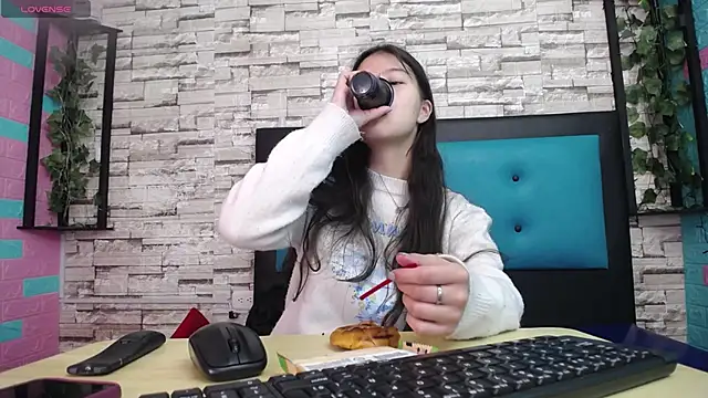 maily can online show from 09.22.25