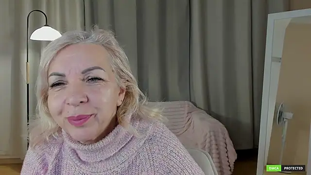 LiliaMoons online show from 12.02.25