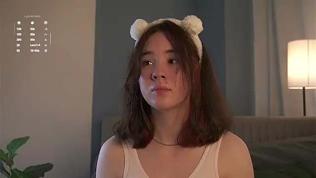 Snapshot of AlbertaClack chatting on 09.19.25 AlbertaClack online show from 09.19.25