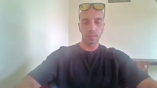 Snapshot of bigdick_italy chatting on 02.19.26 bigdick italy online show from 02.19.26