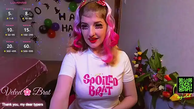 QueenInSilence online show from 11.02.25