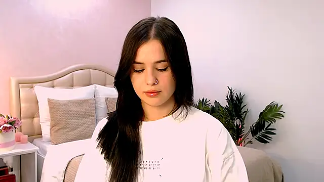 lil angel  online show from 09.28.25