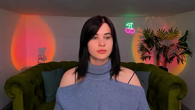 lil angel  online show from 10.13.25