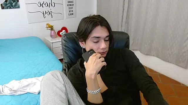 Snapshot of davoxer chatting on 09.10.25 davoxer online show from 09.10.25