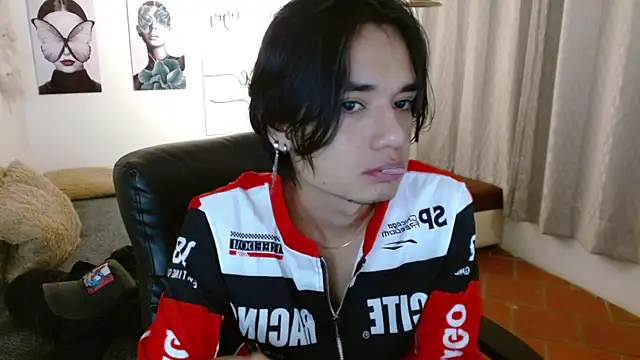 Snapshot of davoxer chatting on 09.21.25 davoxer online show from 09.21.25