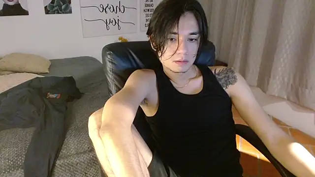 Snapshot of davoxer chatting on 10.15.25 davoxer online show from 10.15.25