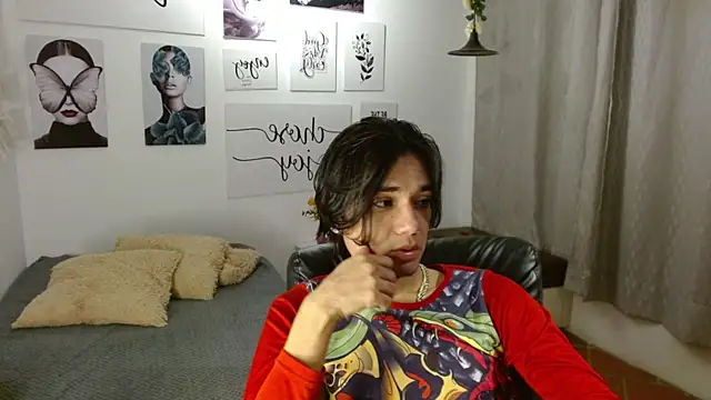 Snapshot of davoxer chatting on 10.18.25 davoxer online show from 10.18.25