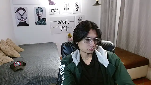 Snapshot of davoxer chatting on 11.06.25 davoxer online show from 11.06.25