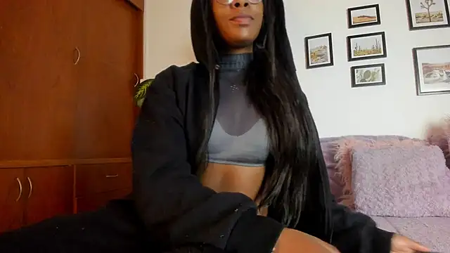 Coco joness online show from 11.13.25