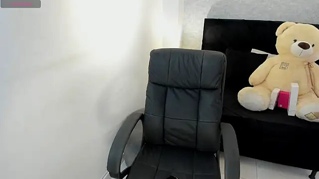 lily cash1 online show from 09.22.25