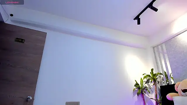 lily cash1 online show from 12.18.25