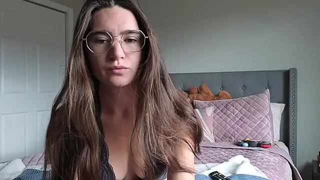 bambifarrina online show from 10.15.25