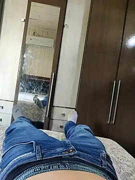 Gustavo198045 online show from 10.24.25