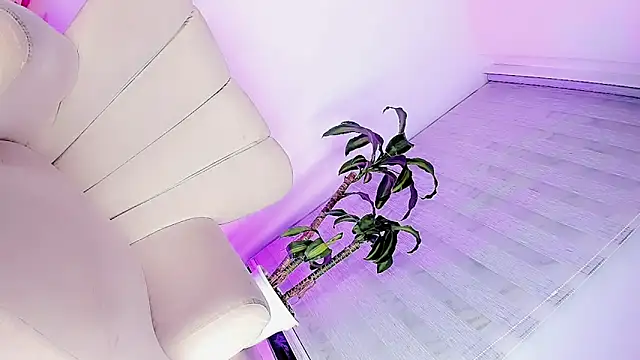 Snapshot of Eboney_Hott chatting on 05.28.26 Eboney Hott online show from 05.28.26
