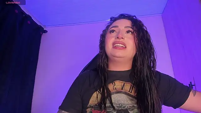 scarlett Collinss online show from 07.25.26