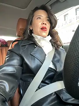 anna yngs online show from 11.01.25