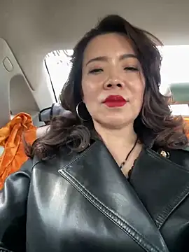 anna yngs online show from 02.02.26