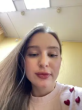 Snapshot of Mary_Sensory chatting on 03.23.26 Mary Sensory online show from 03.23.26