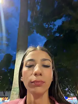 -juicy  online show from 04.10.26