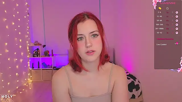 bananasgirl online show from 11.14.25