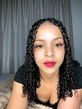 Yasmin777  online show from 10.14.25