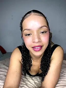 Yasmin777  online show from 12.02.25