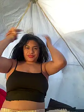 Issafoxx online show from 04.01.26