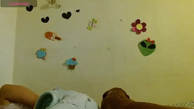 Akasha001 online show from 10.30.25