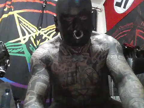 Snapshot of object857 chatting on 11.11.25 object857 online show from 11.11.25