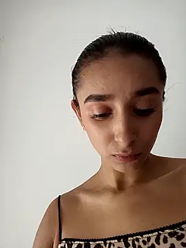 Snapshot of CandyFoxter_ chatting on 10.28.25 CandyFoxter  online show from 10.28.25