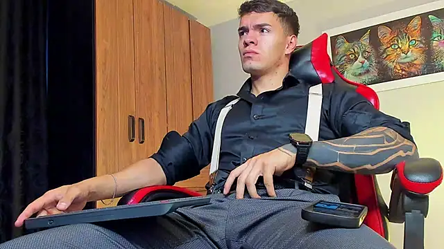 ALPHA DOMINUS  online show from 11.03.25