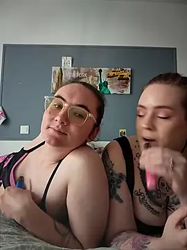 AndHerXO online show from 03.13.26