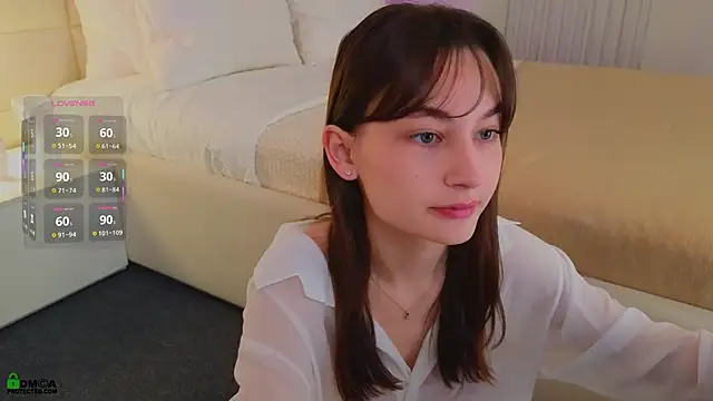 LolaPrise online show from 12.01.25