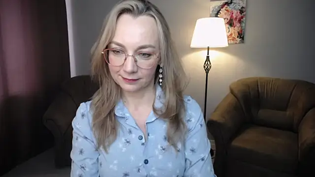 Snapshot of Ava_Elior chatting on 06.14.26 Ava Elior online show from 06.14.26